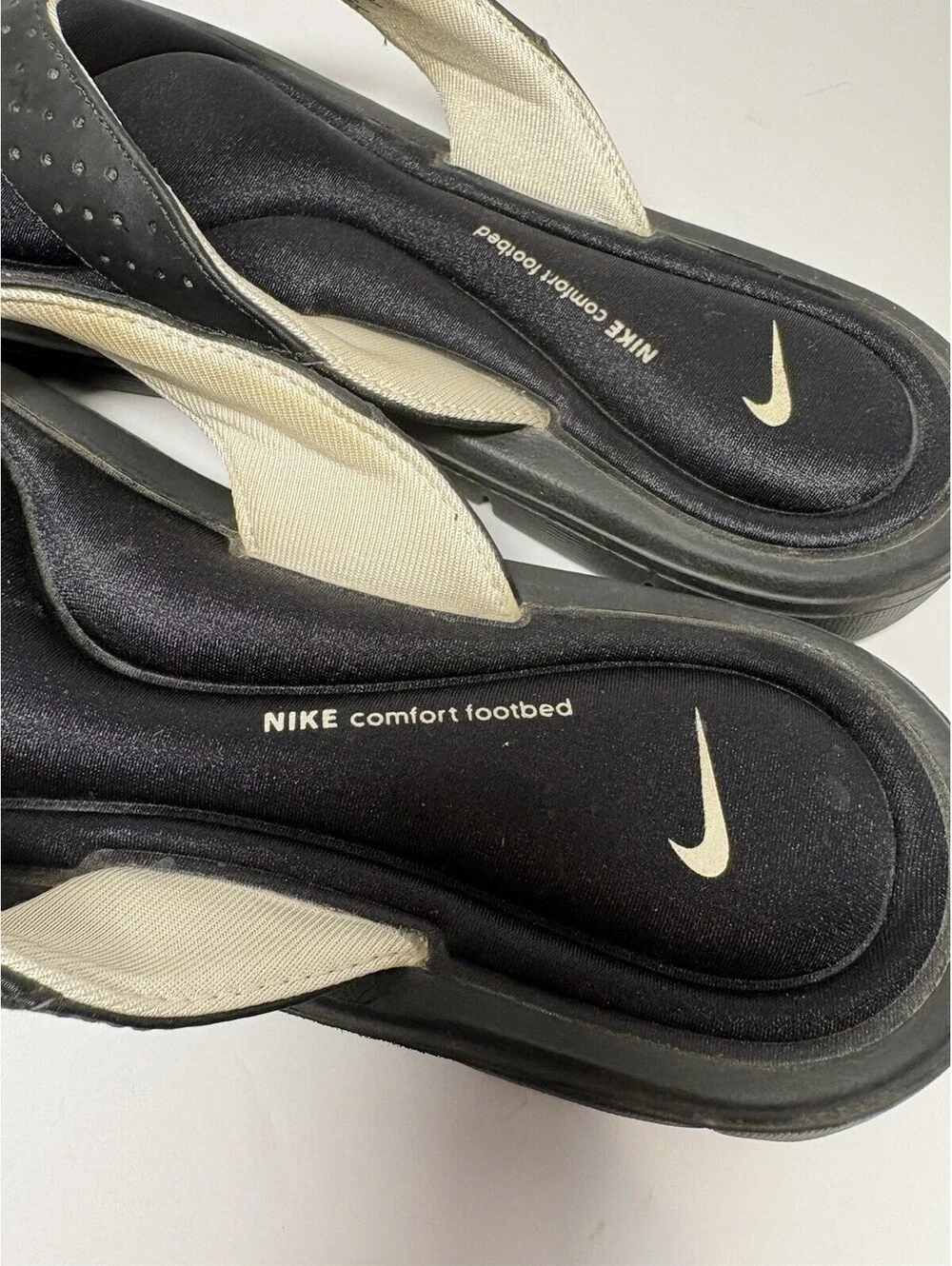 NIKE Comfort Footbed Womens 11 Black White Cushioned Thong Flip Flop Sandals